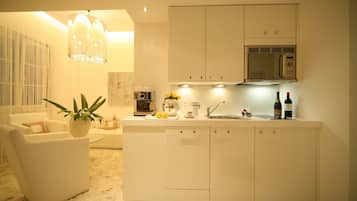 1 chambre, bureau, espace de travail pour ordinateur portable