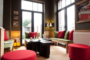 Serves breakfast, lunch and dinner - Inselhotel Langeoog (Langeoog)