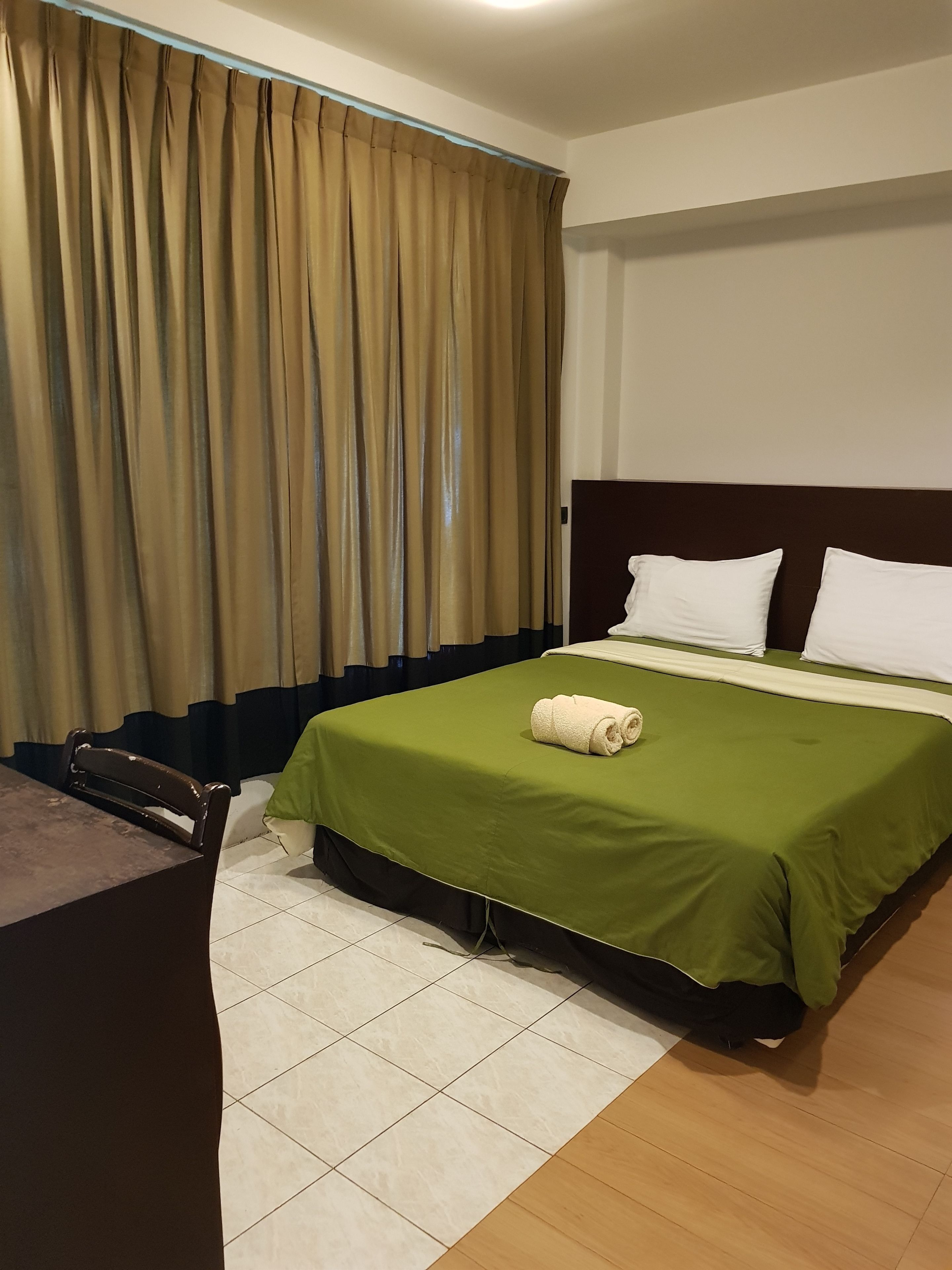 In-room safe, free WiFi, bed sheets