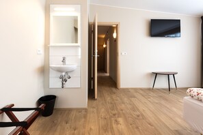 Standard Double or Twin Room, Shared Bathroom