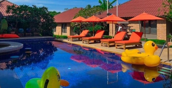 2 outdoor pools, open 8:30 AM to 6:00 PM, pool loungers