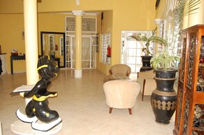 Interior detail - Coconut Residence (Serrekunda)