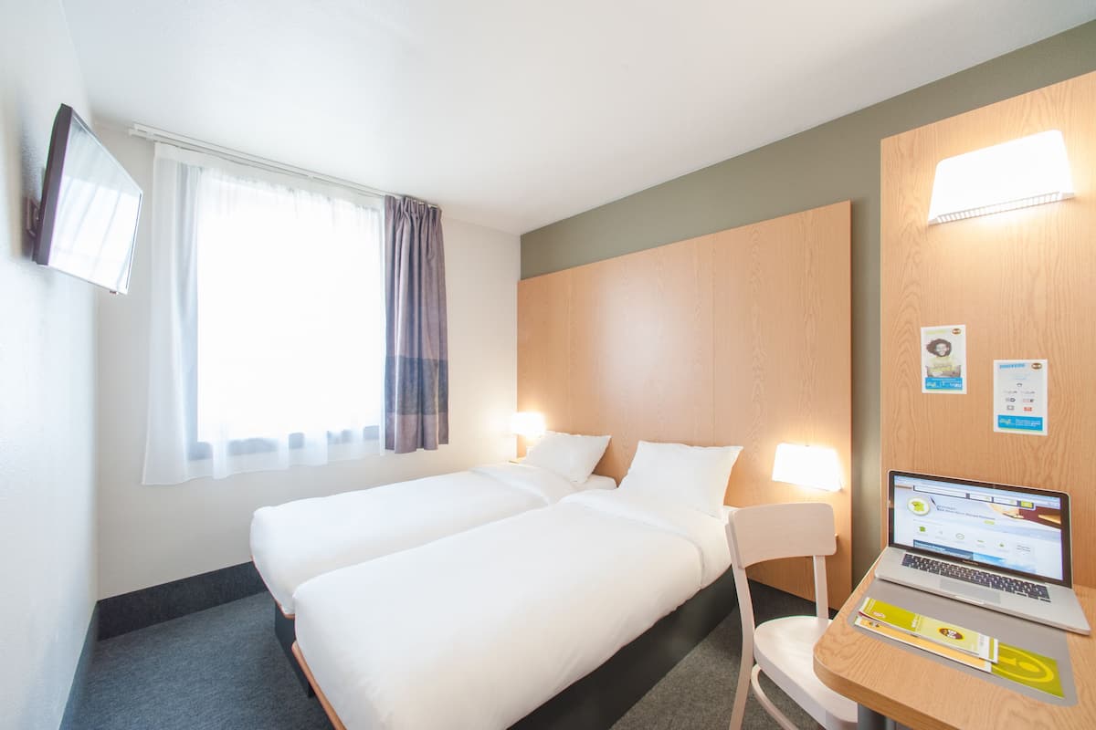 Desk, soundproofing, iron/ironing board (on request), free WiFi