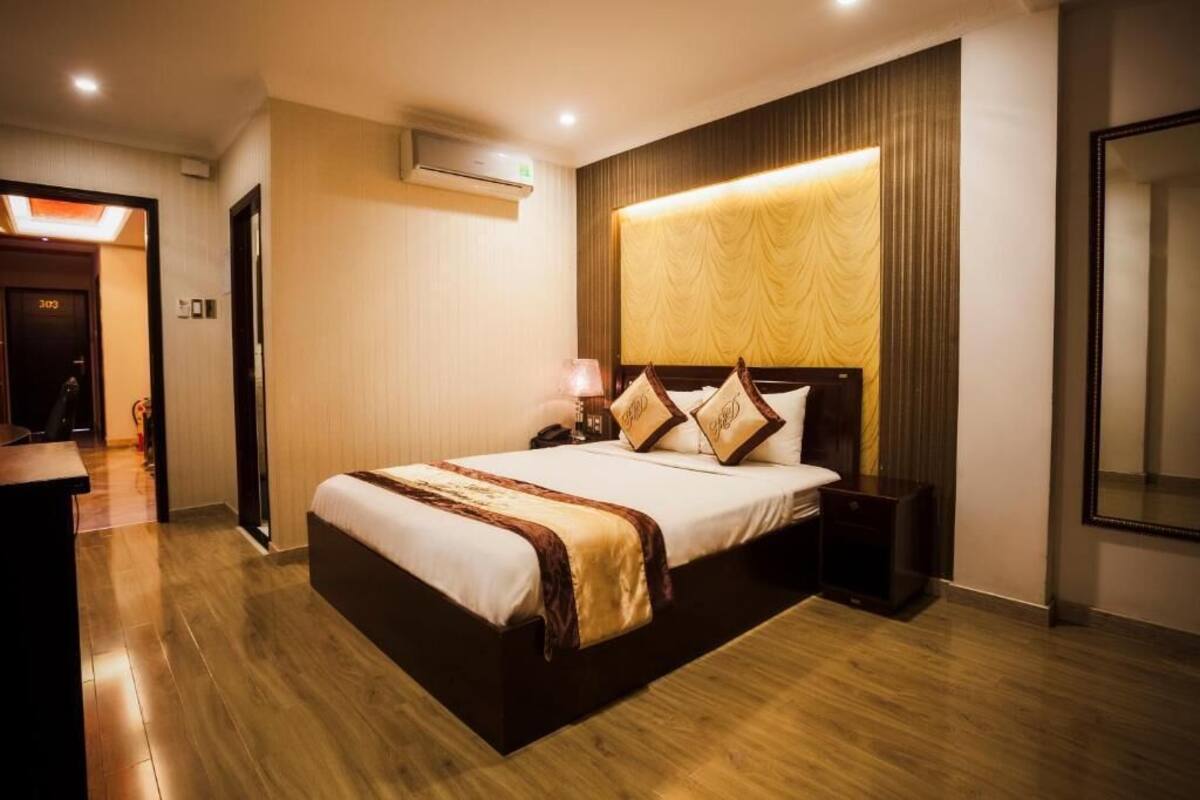 Kamar Double atau Twin Deluks | Minibar, brankas, meja kerja, dan tirai kedap cahaya