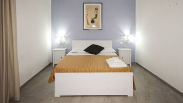 Minibar, bureau, lits bébé (gratuits), lits pliants/supplémentaires