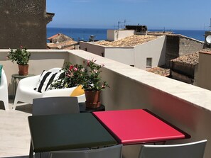 Terrace/patio - Helios B&B (Castellammare del Golfo)