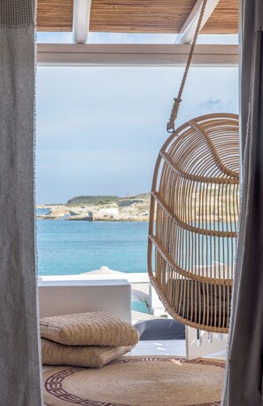 Family Suite, 2 Bedrooms (Green) | 1 bedroom, Egyptian cotton sheets, premium bedding, in-room safe - Captain Zeppos (Milos)