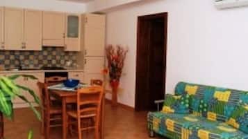 Apartment, 1 Bedroom | Living room