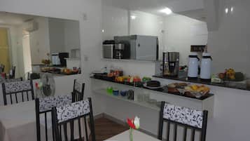 Desayuno buffet incluido todos los días