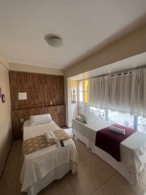 Standard Double or Twin Room | Premium bedding, minibar, in-room safe, iron/ironing board - Pousada Bahia Morena (Salvador)