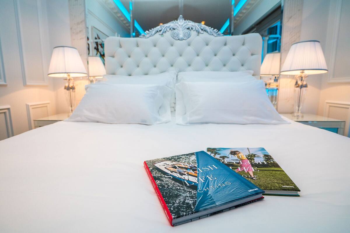 意大利 Frette 床单、高档床上用品、客房内保险箱、办公桌
