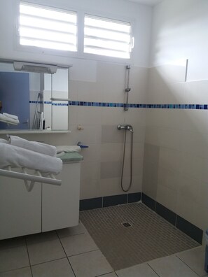 ห้องน้ำ