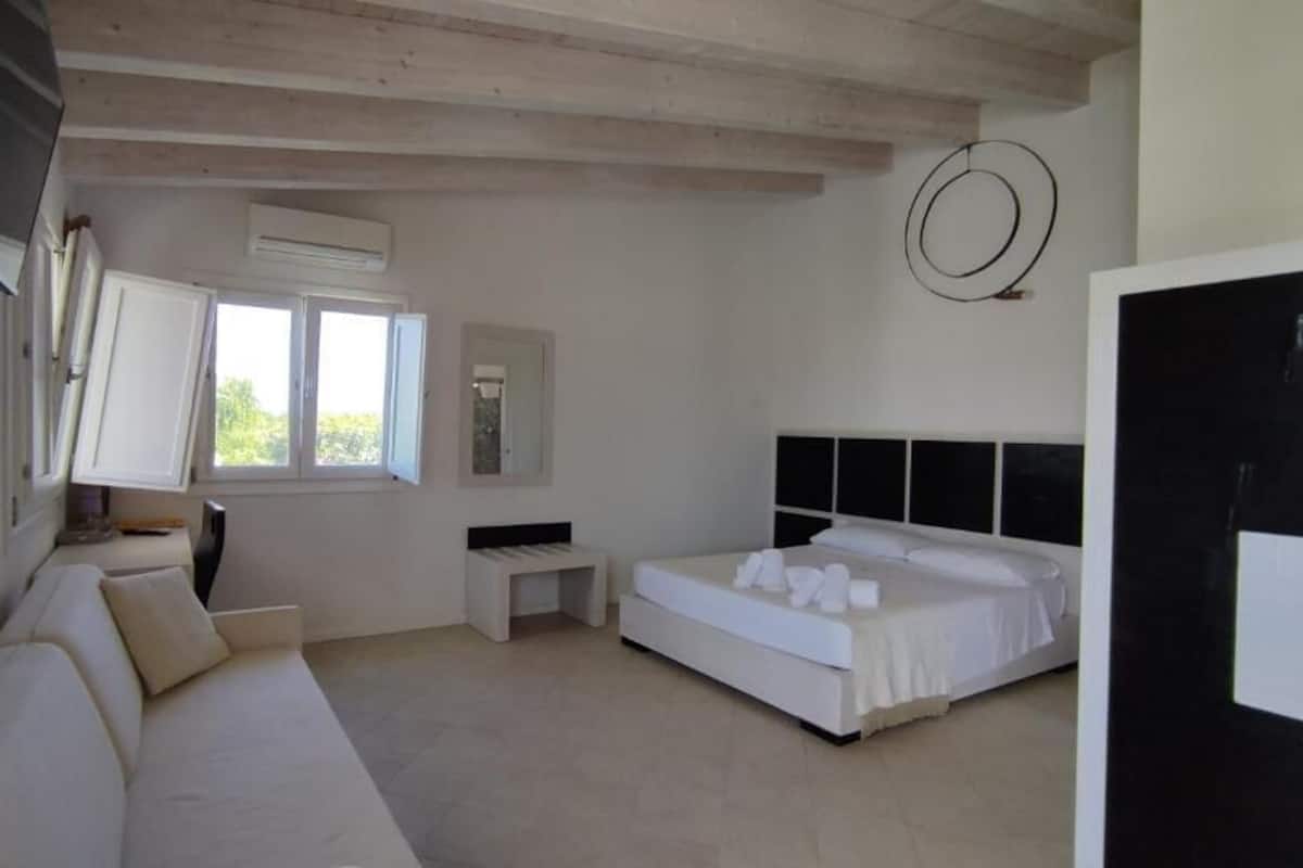 Family Studio, 1 Double Bed with Sofa bed, Patio, Annex Building | Premium bedding, desk, laptop workspace, soundproofing