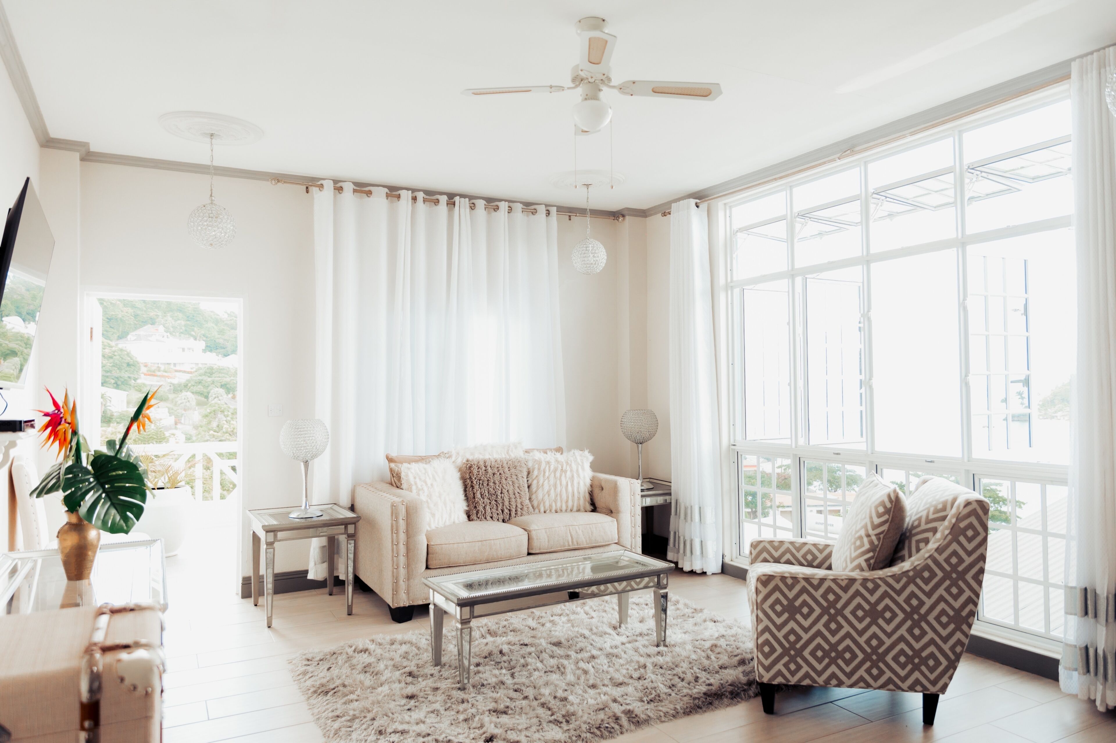 presidential suite, 1 king bed, balcony | premium bedding, in-room safe, individually decorated