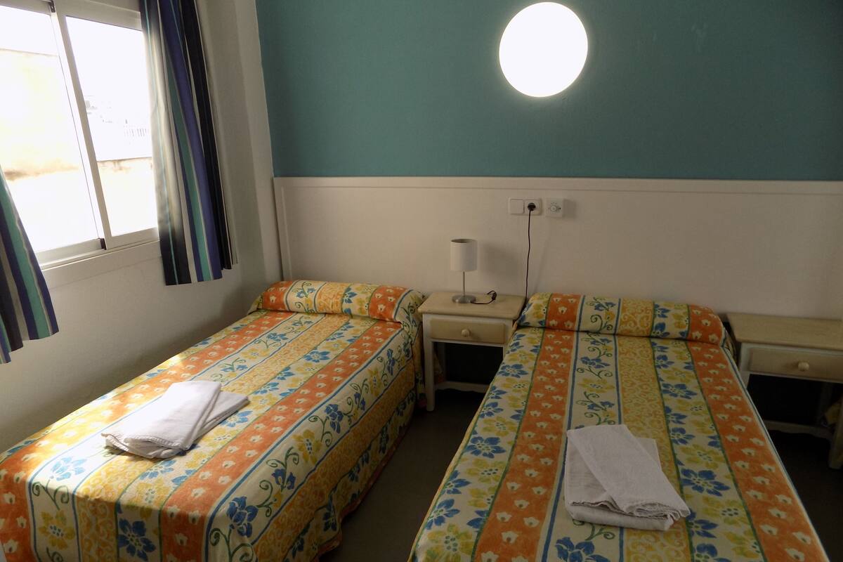 Standaard kamer, privébadkamer (HABITACION X 6 PERSONAS) | Kamervoorziening