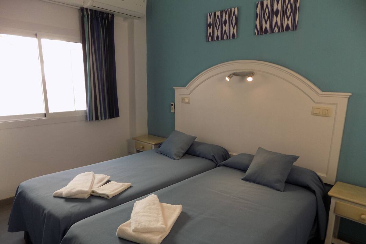 Eenvoudige Twin kamer (Con Baño Compartido) | Kamervoorziening