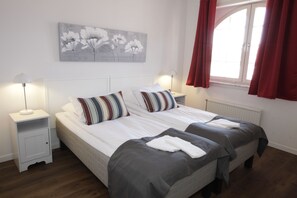 Desk, free cots/infant beds, free WiFi, bed sheets