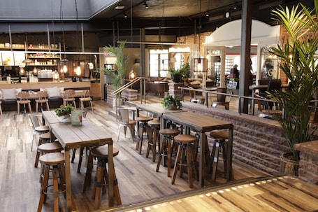 用餐. 拉图格兰马里斯塔德拉斯塔酒店