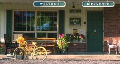 Auberge Motel Le Pigeonnier