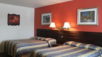 Habitación estándar, 2 camas matrimoniales | Wifi gratis