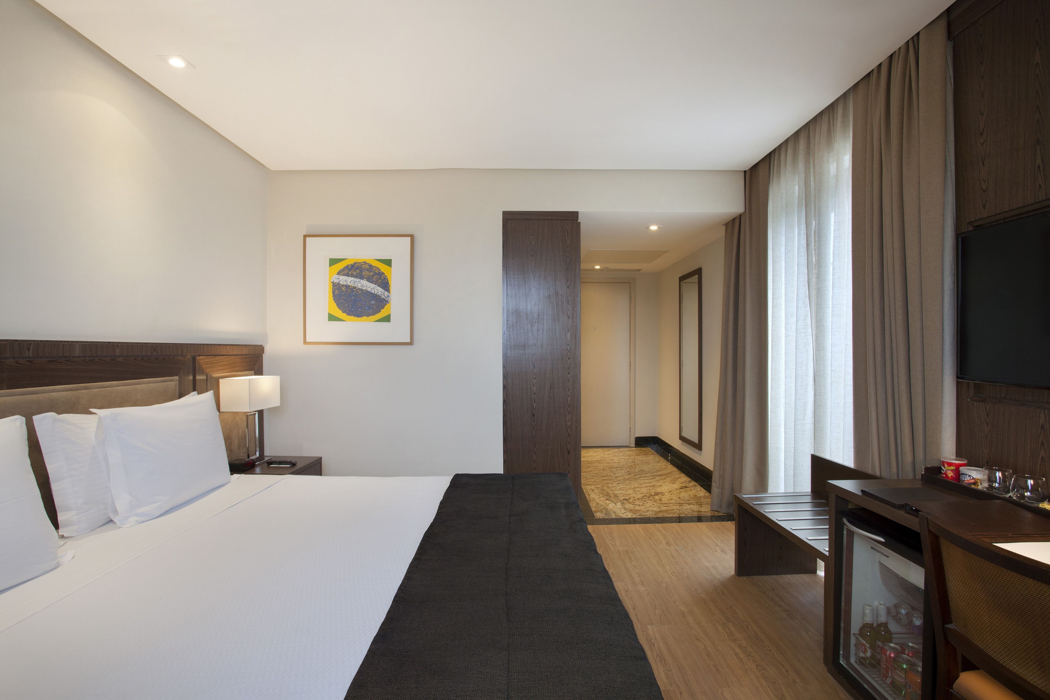 minibar, in-room safe, desk, laptop workspace