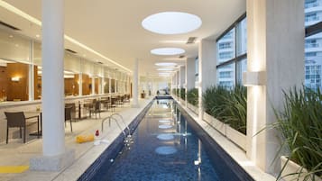 Indoor pool, sun loungers