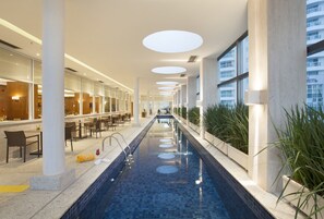 Indoor pool, sun loungers