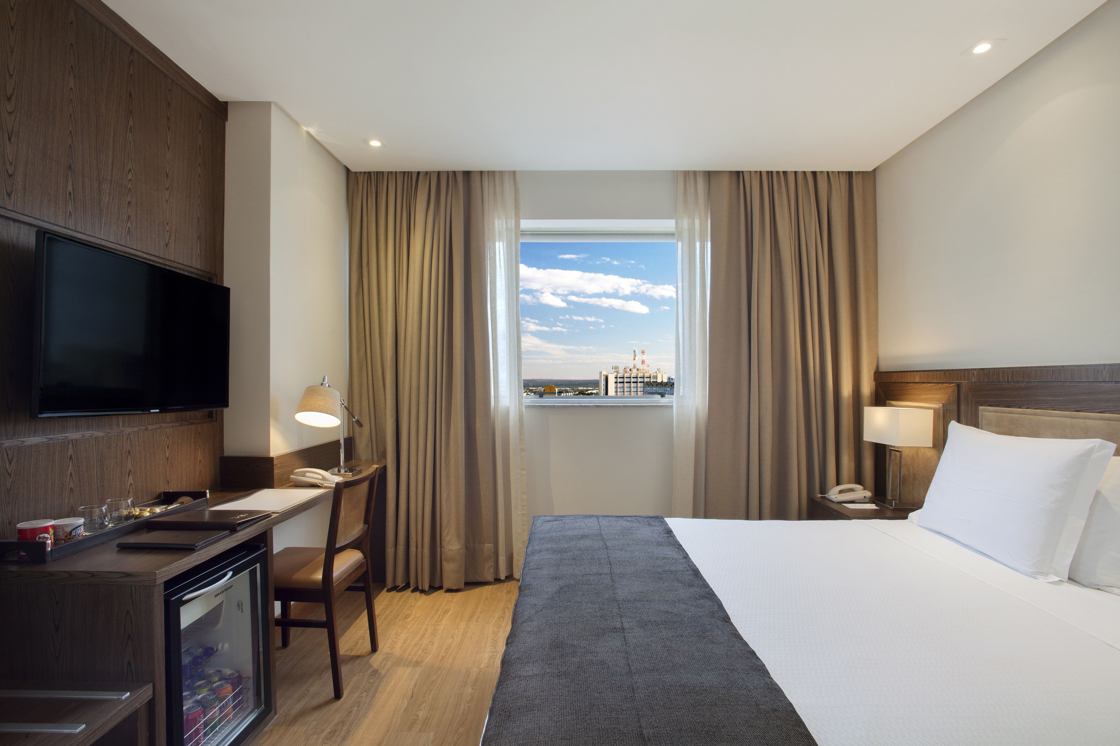 minibar, in-room safe, desk, laptop workspace