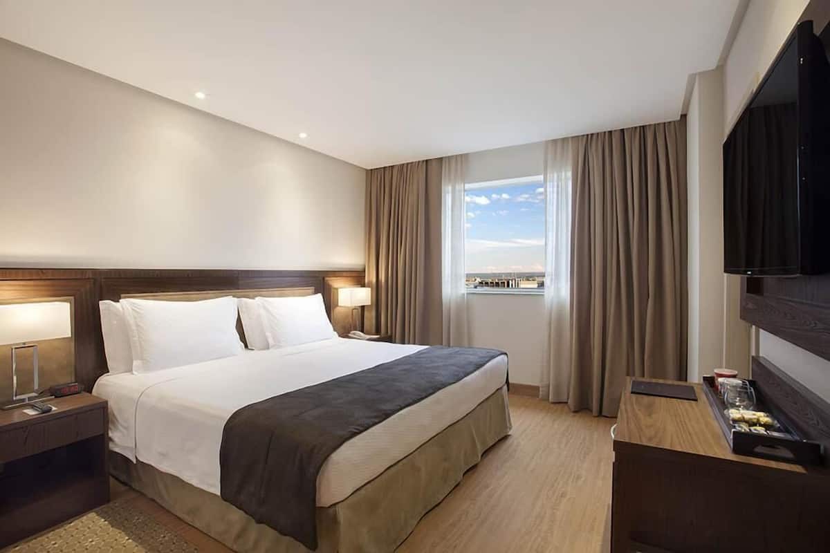 Minibar, in-room safe, desk, laptop workspace