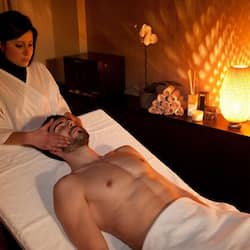 Sauna, hot tub, steam room, Turkish bath/hammam, body treatments