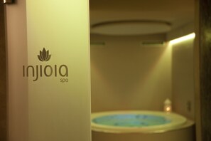 Sauna, Whirlpool, Dampfbad, Türkisches Bad/Hamam, Körperbehandlungen