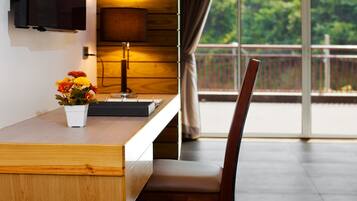 Minibar, in-room safe, individually furnished, blackout curtains