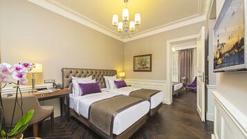 Deluxe Quadruple Room, 2 Bedrooms | Egyptian cotton sheets, premium bedding, minibar, in-room safe