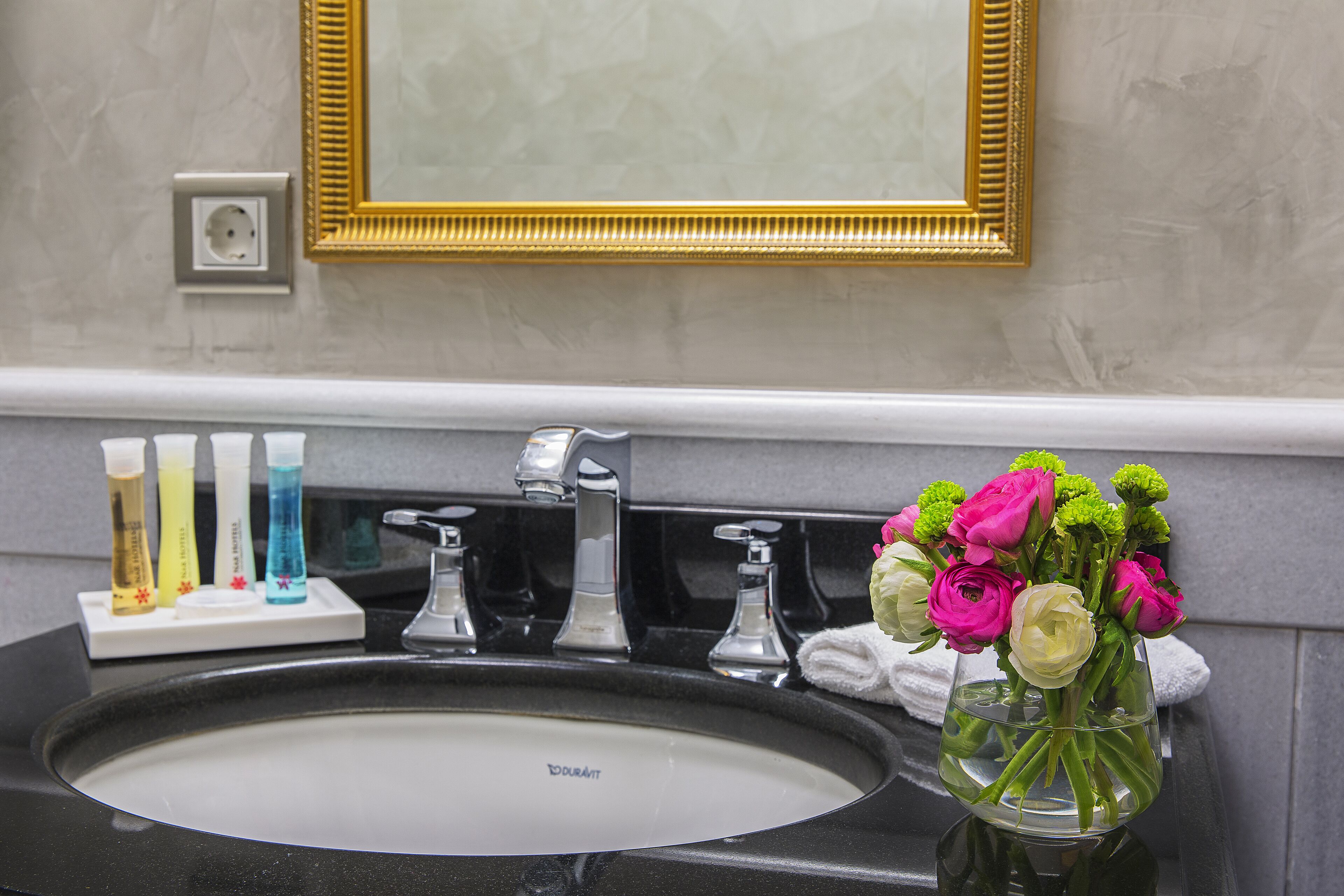 Foto - Meroddi Bağdatlıyan - 1892 Heritage Rooms by Galata Tower