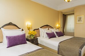 Kamar Triple Deluks, 1 kamar tidur (Ek Bina) | Pemandangan kota