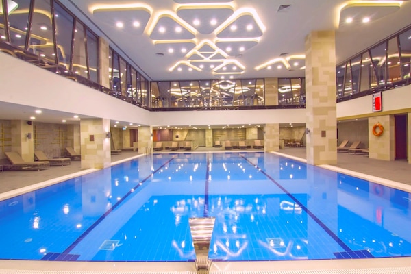Indoor pool, pool loungers