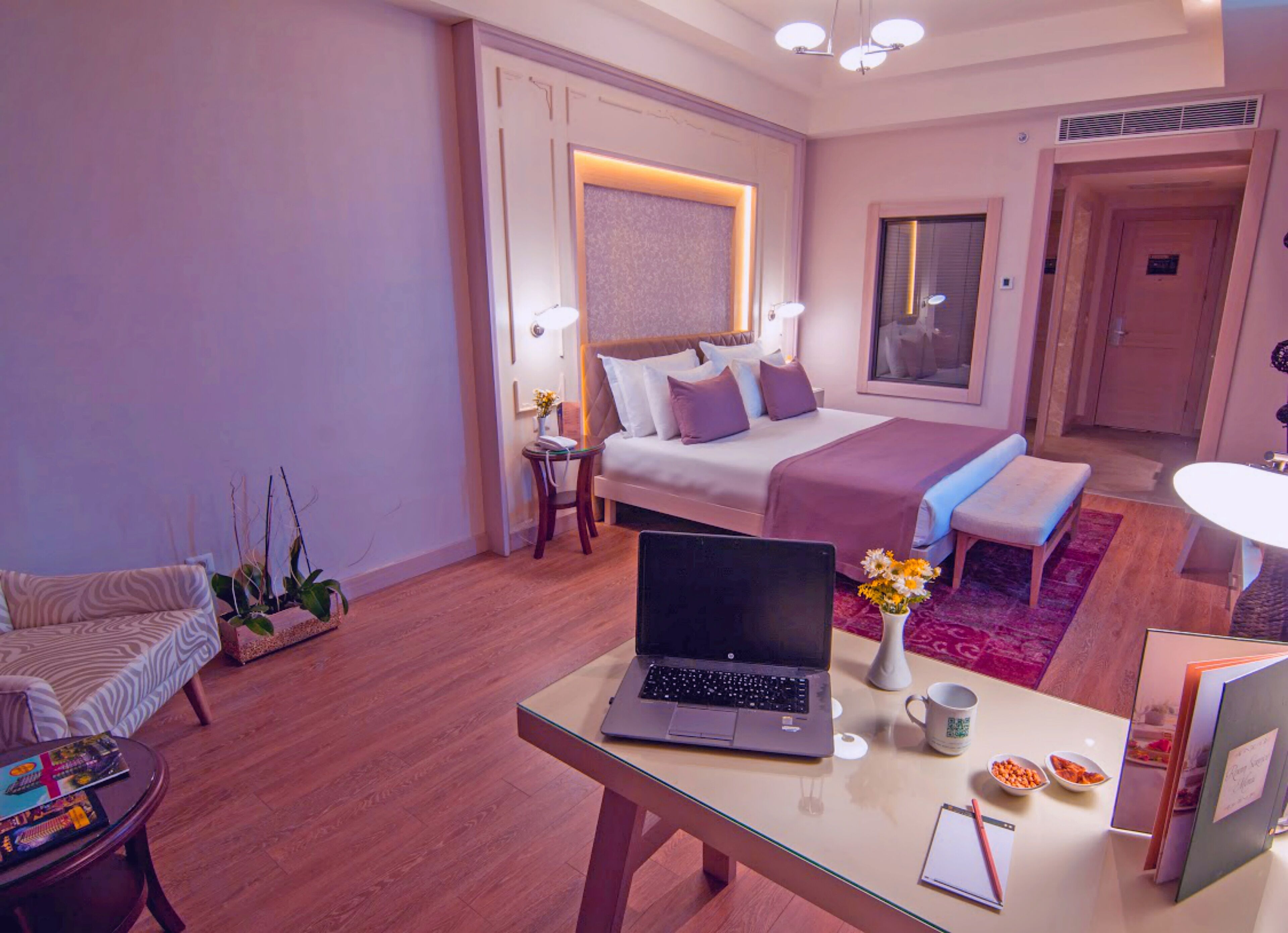 Habitación doble estándar | 1 habitación, ropa de cama de alta calidad y minibar 