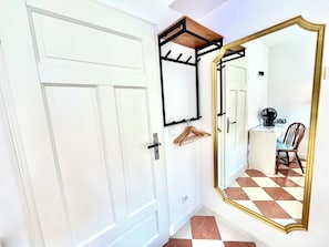 Basic Double Room, 1 Double Bed, Ensuite | Desk, laptop workspace, soundproofing, free WiFi