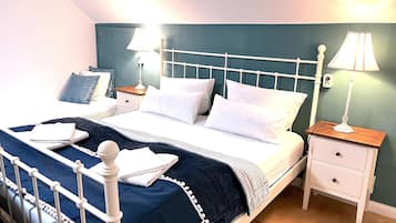 Superior-Doppelzimmer, eigenes Bad, Gartenblick