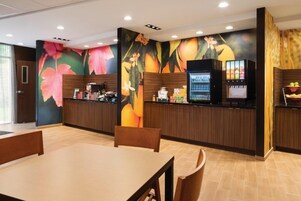 Desayuno continental incluido todos los días 