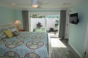 Individuell dekoriert, individuell eingerichtet, Bügeleisen/Bügelbrett