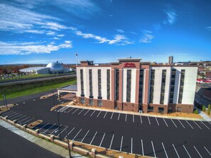 Exterior - Hampton Inn & Suites Springfield/Downtown (Springfield)