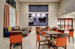 Reception - Hampton Inn & Suites Springfield/Downtown (Springfield)