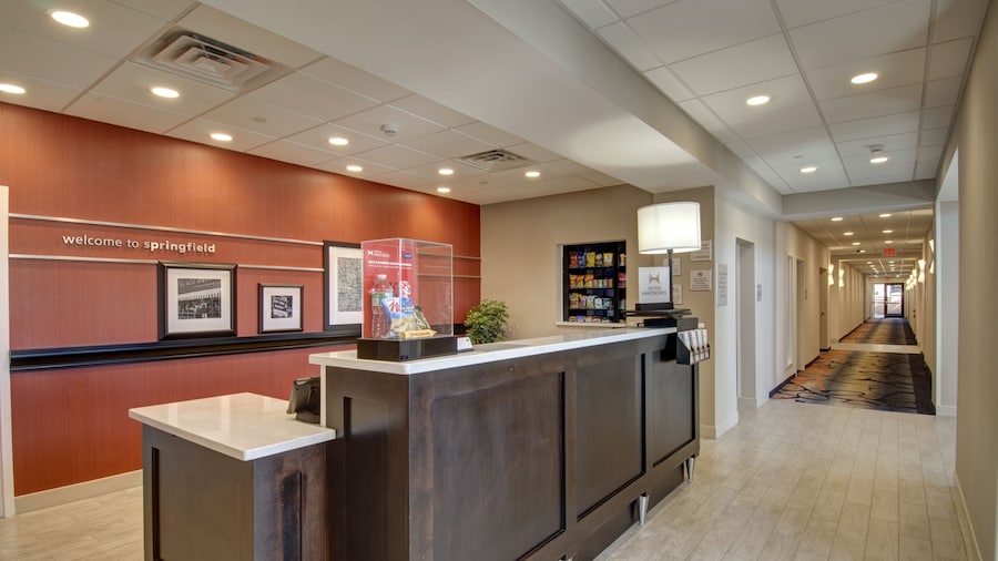 Hampton Inn & Suites Springfield/Downtown