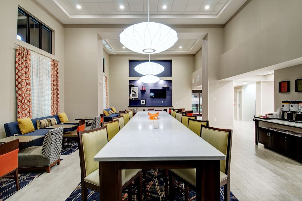 Hampton Inn & Suites Springfield/Downtown