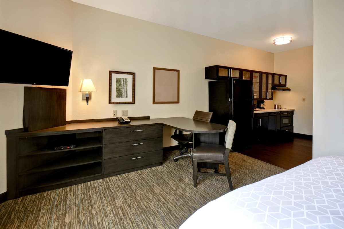 1 chambre, bureau, espace de travail pour ordinateur portable