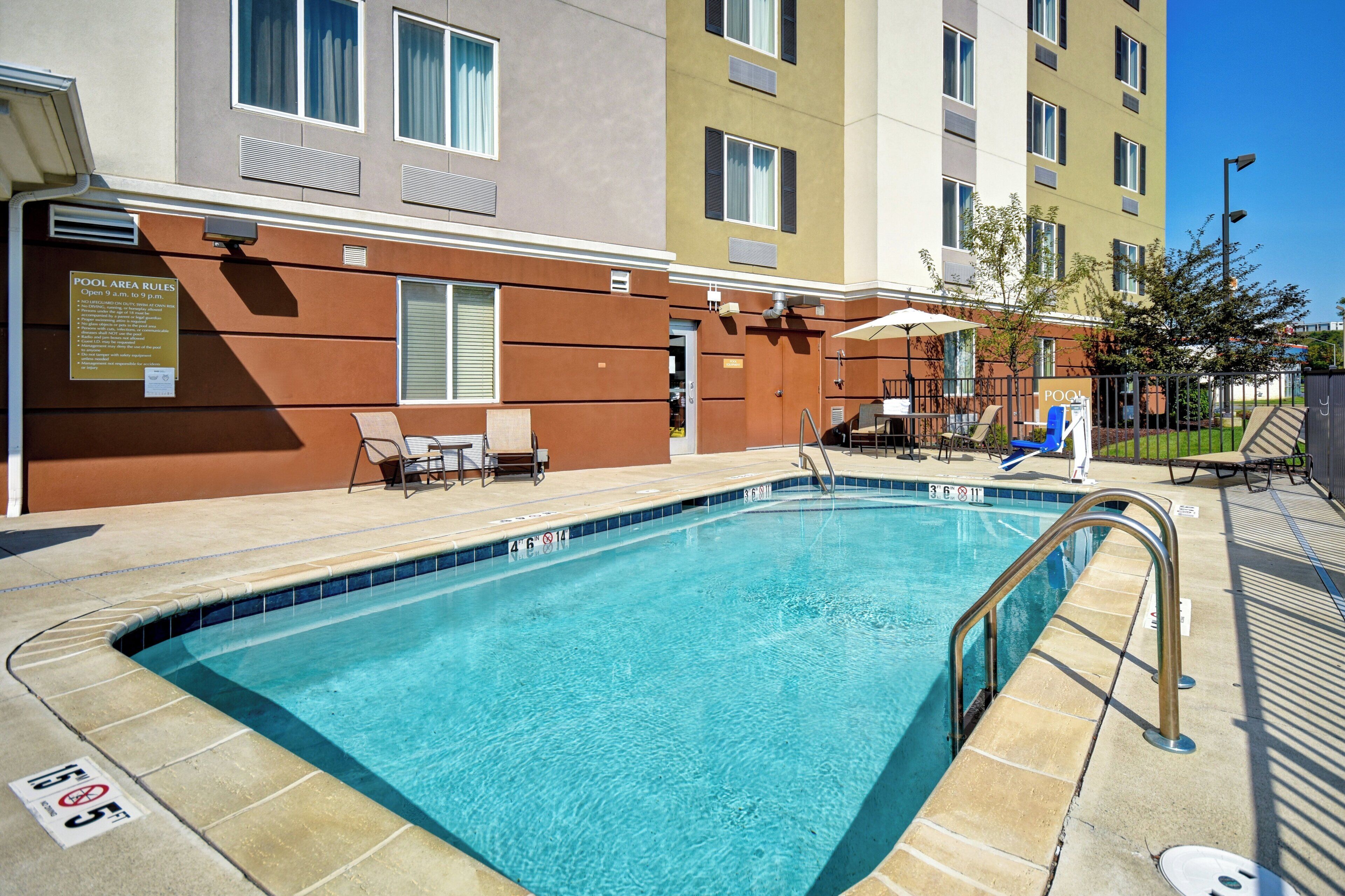 Outdoor pool, sun loungers