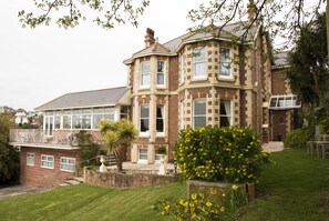 Building design - Summerhill Hotel (Paignton)