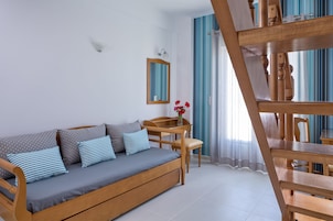 Duplex (Maisonette) | Área de estar | TV LED