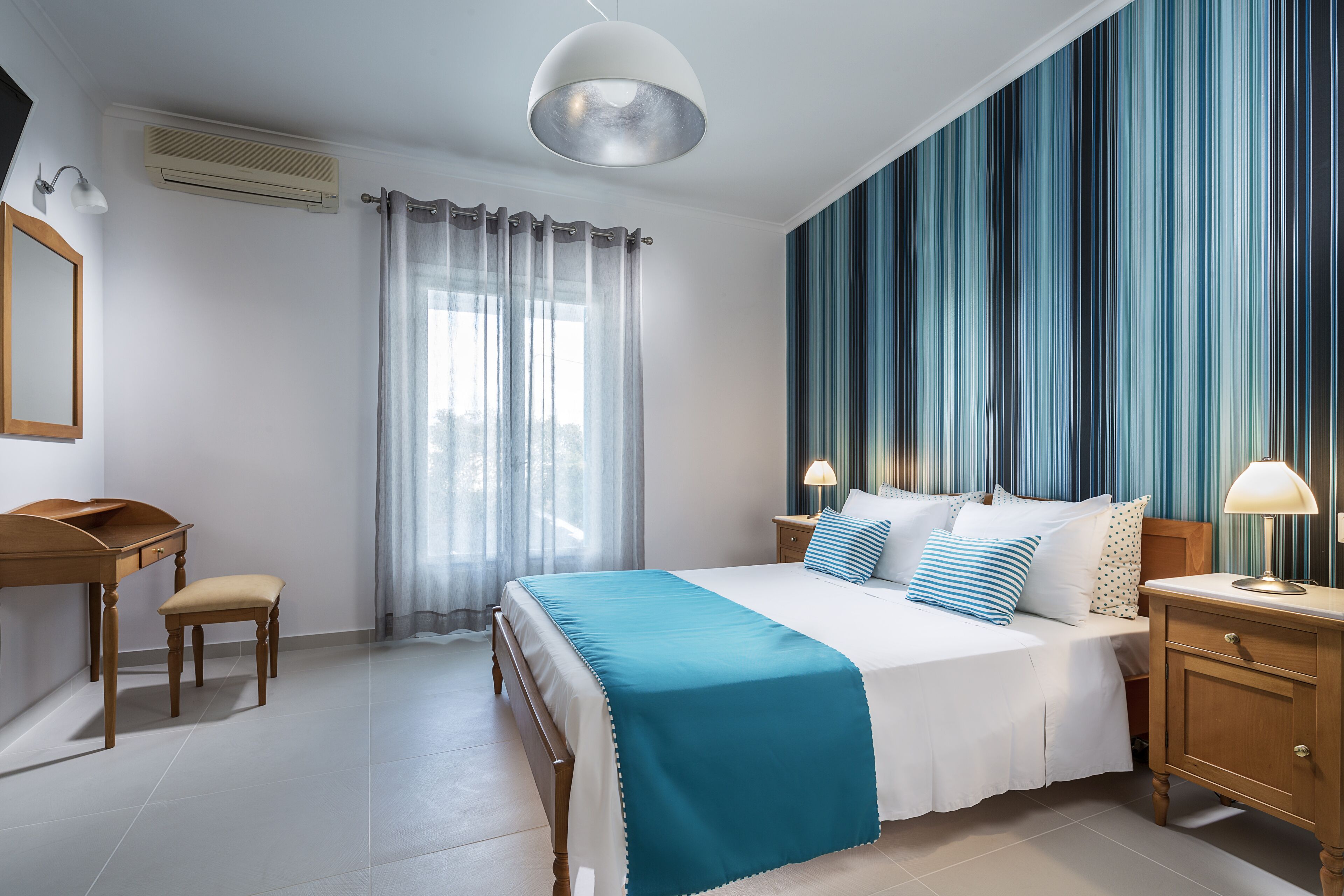duplex (maisonette) | egyptian cotton sheets, premium bedding, in-room safe, soundproofing